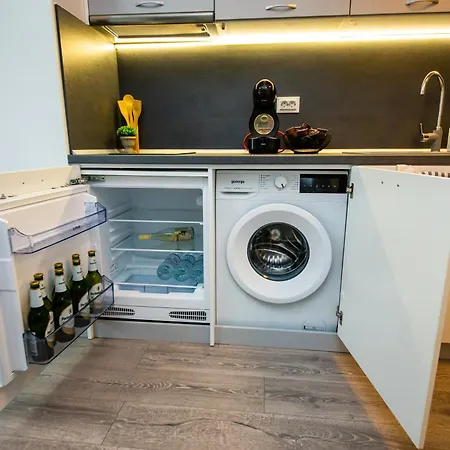 Ivi Ema Апартамент *