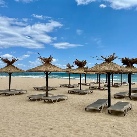 Ivi Ema Апартамент Кранево